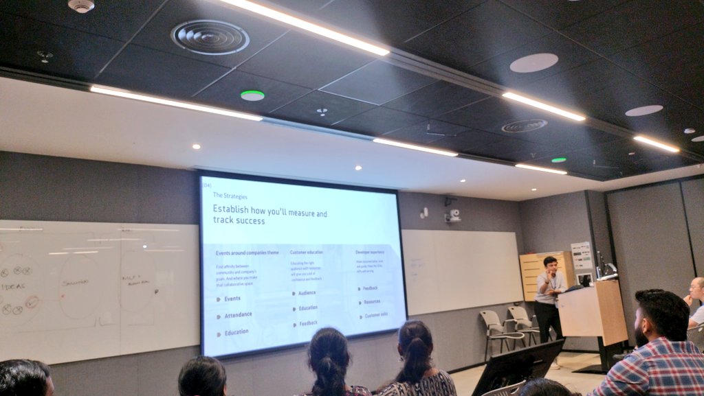 KhushiT113's tweet image. I&apos;m here at #DevRel Meetup Bengaluru.
 
If you&apos;re around, let&apos;s connect 👋