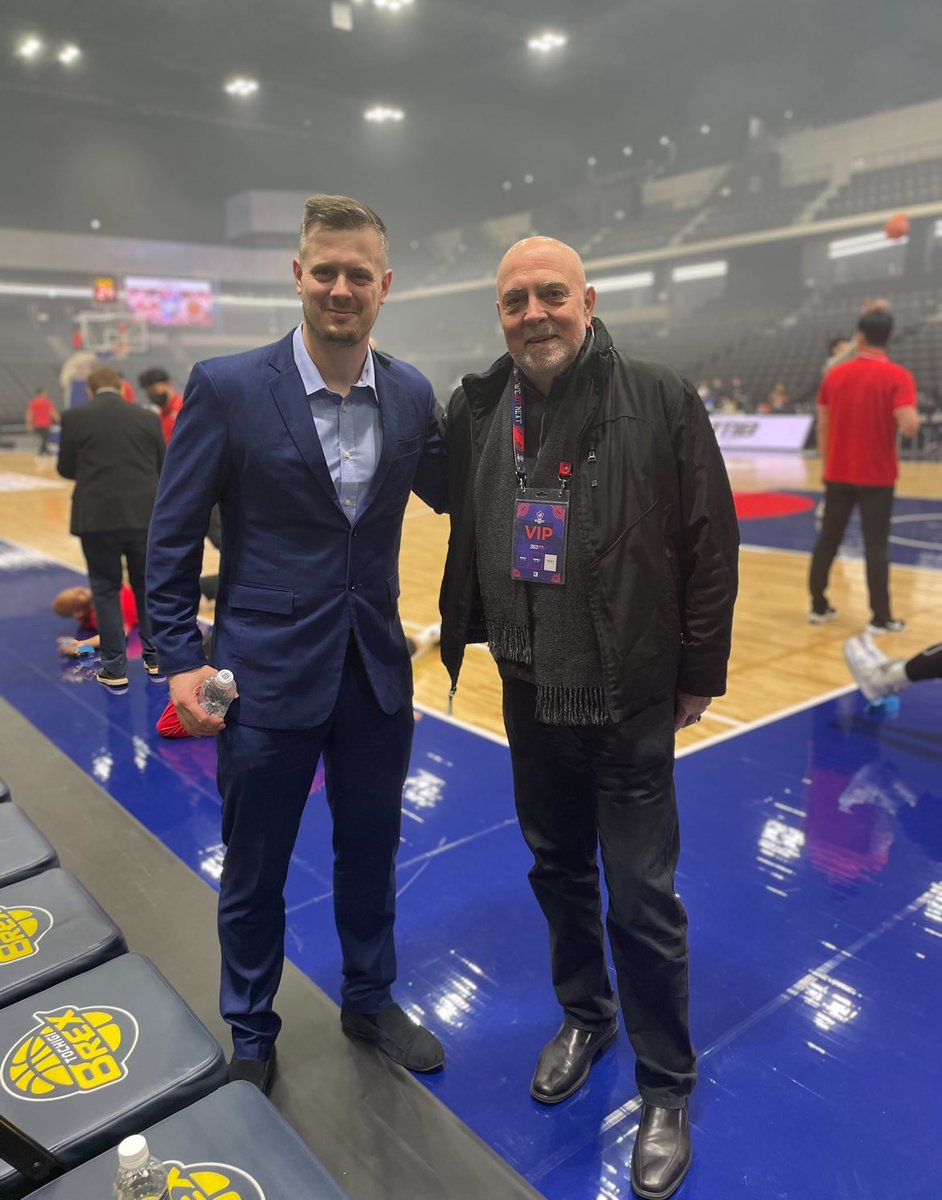 JoshBett1's tweet photo. BREXNATION! The basketball world is too small. Former @utsunomiyabrex coach Tom Wisman coached Crystal Palace in London 🇬🇧 in 1978. He signed a young 17 year old kid. That 17 year old kid was my father Mick Bett! 

THE BASKETBALL WORLD IS SMALL!

#宇都宮ブレックス https://t.co/TX8jYGuQV7