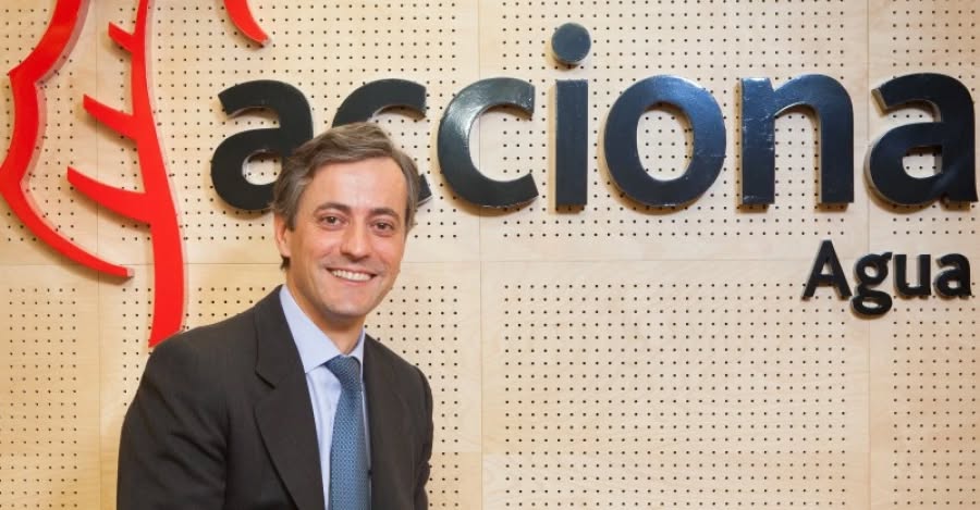 Acciona, Ferrovial, ACS, Sacyr... 
Siempre los mismos fantasmas. 
Que paguen en cárcel los politicos corruptos es de ley, y si devolvieran  el dinero robado, mejor aún, pero ¿que pasa con las empresas del Ibex-35 que pagan las mordidas?, porque no hay corruptos sin corruptores.