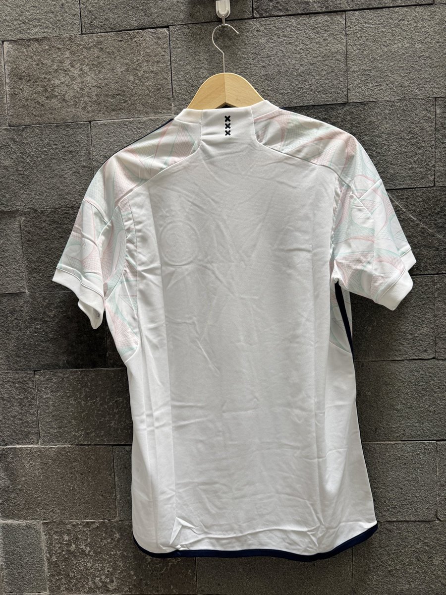 #jersey4sale <a href="/Jerseyforum/">The OG Indonesian Blokecore</a> <a href="/TitipLawas/">Titip Lawas</a>  Izin tag yaa om 🙏🏻

Jersey Ajax Away 2023
BNWT - Size XL

Rp. 700.000,-

Ready Tokped
tk.tokopedia.com/ZSk88DQFa/