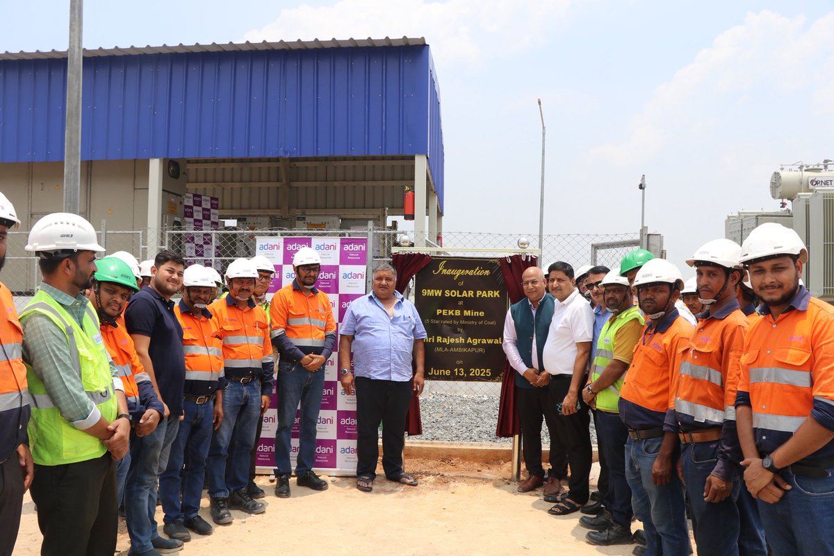 Through a progressive partnership with RRVUNL and support from the Chhattisgarh Govt, we’ve commissioned a 9 MW solar plant at PEKB Mine—one of India’s first to run on renewables. Together, we’re advancing clean energy, hydrogen logistics &amp; green cover. #Sustainability