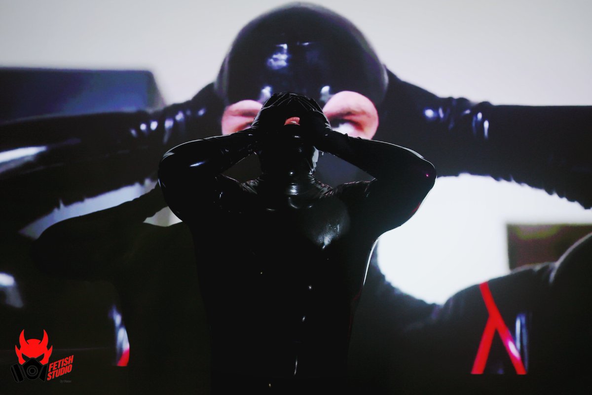 Duran's Fetish Studio (@durancn3) on Twitter photo 当乳胶紧贴着皮肤,你还能分清痛苦与快感吗?"
"When latex clings to your skin, can you still tell pain from pleasure?"
Feat <a href="/jirouquanshou19/">jirouquanshou19</a>
#Rubber #Latex #GayRubber #GayLatex #RubberMan #RubberMen #RubberFetish #LatexFetish 当乳胶紧贴着皮肤,你还能分清痛苦与快感吗?"
"When latex clings to your skin, can you still tell pain from pleasure?"
Feat <a href="/jirouquanshou19/">jirouquanshou19</a>
#Rubber #Latex #GayRubber #GayLatex #RubberMan #RubberMen #RubberFetish #LatexFetish