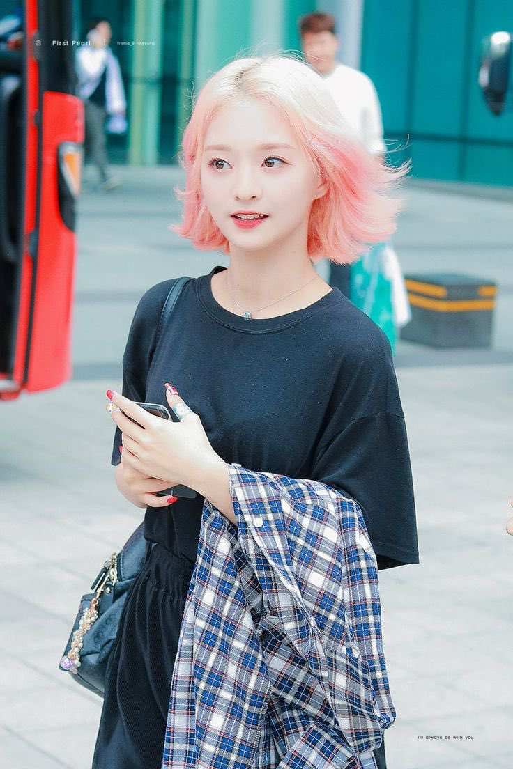 ️️

❁ 𝑓𝑙𝑒𝑢𝑟𝑖𝑠 #NAUREEN 𝗯𝗹𝗼𝗼𝗺𝘀 𝗮𝘁...

Olympic Hall, Seoul, South Korea to attend <a href="/IT_SHEofficial/">ITSHÉ.</a>’s Korean Debut Showcase, THE FIRST WAVE! 

 ️️