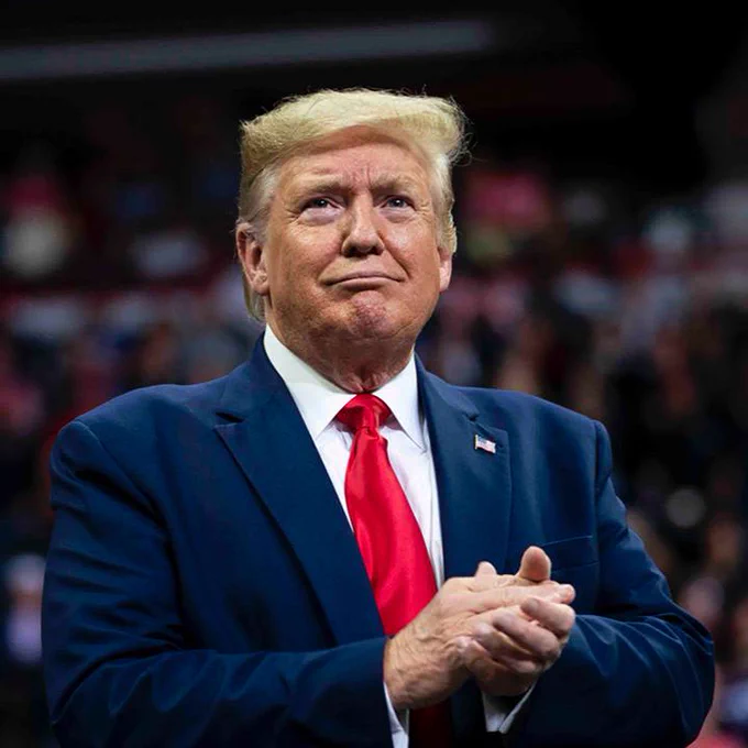 🚨 BREAKING: "🇺🇸 Aggiornamento: la SEC approva la registrazione S-3 di Trump Media, avviando il piano di tesoreria in Bitcoin."