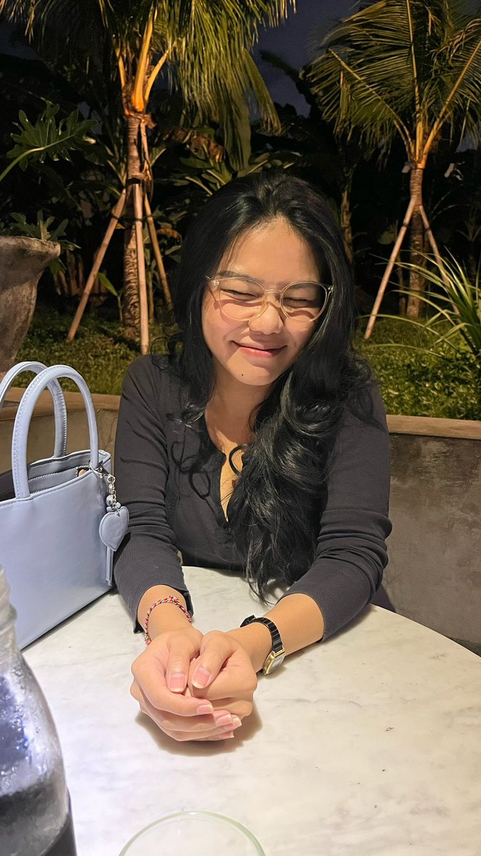 Akim (@aaanothergirl_) on Twitter photo 