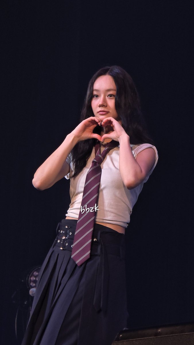 MACS0647_anon's tweet photo. She is dancing better and better!

Can't wait for the evening show!

#혜리 #Hyeri #이혜리 #WelcomeToHyerisStudioInTokyo https://t.co/Zug8MhCQkD