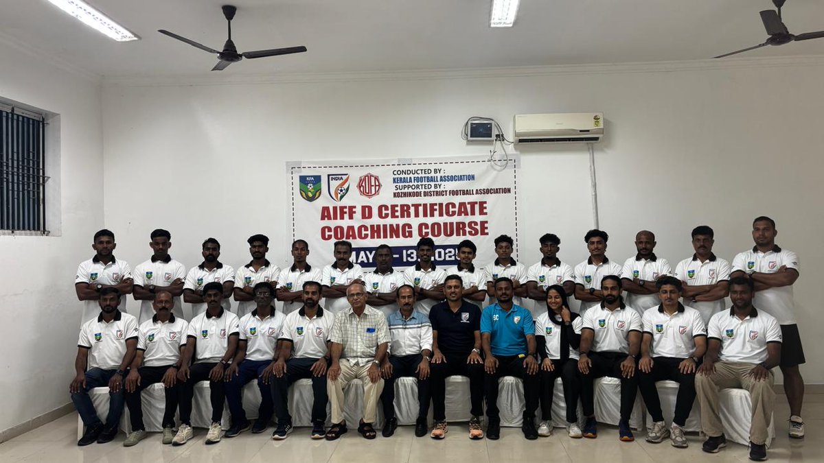 keralafa's tweet image. The AIFF D Certificate Coaching Course (8–13 June 2025) concluded successfully under the expert mentorship of Shafeeq Hassan M. 🎓⚽

Wishing all participants a successful coaching journey ahead! 💪🏽🇮🇳

#AIFF #CoachingCourse #IndianFootball #GrassrootsDevelopment #KeralaFootball
