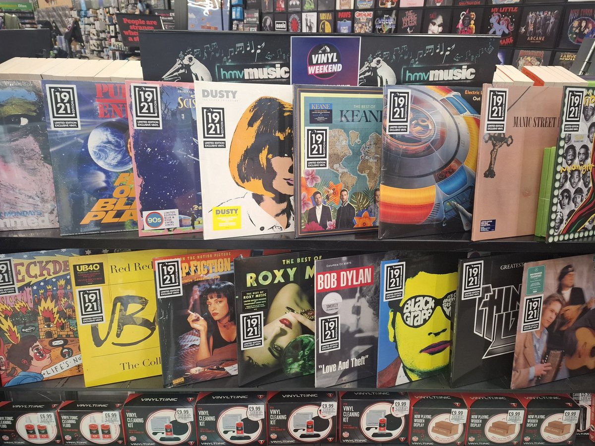 VINYL WEEKEND STARTS TODAY! Doors open at 9am. Make sure you're here early to grab your HMV exclusive records!! #hmvLovesVinyl #vinyl #music #recordstore