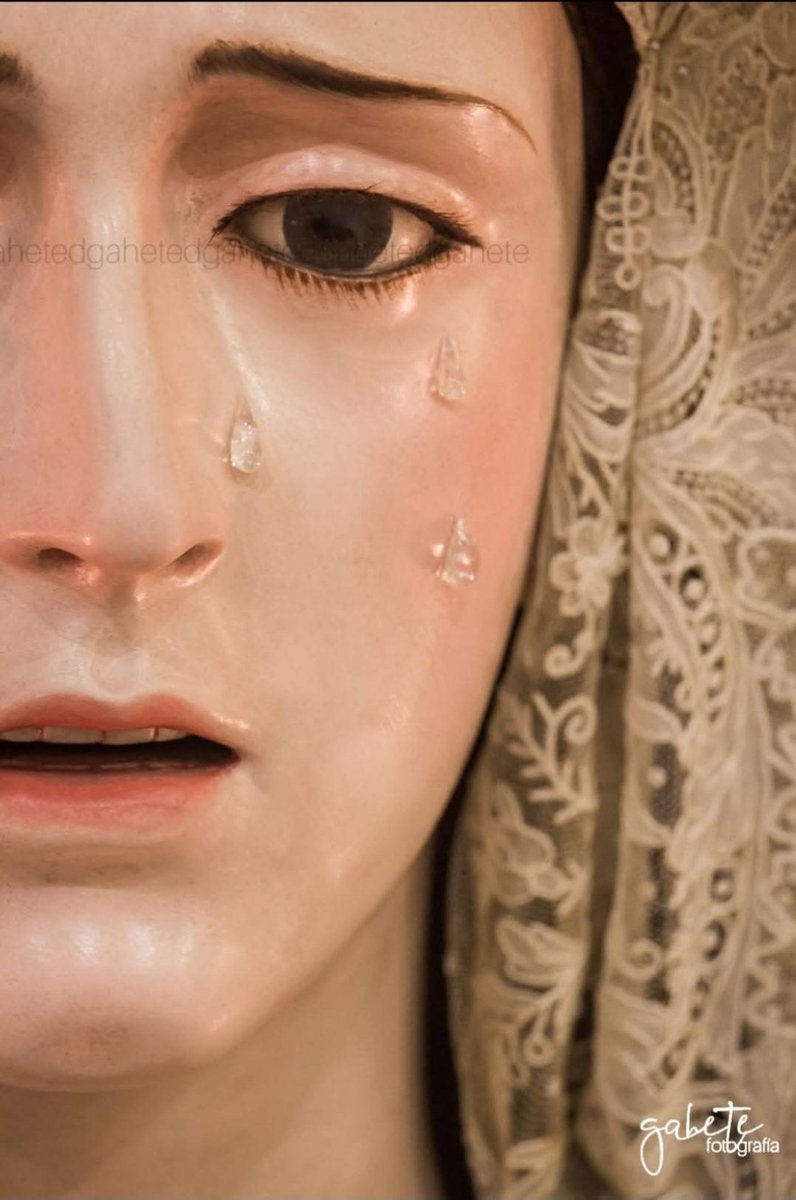 "Dejemos que nos acaricie la mirada de María" (Ss. Benedicto XVI).
📍Sábado 14: Santa Misa
🕙 19:00 horas
🕍 Parroquia Virgen Milagrosa y San Dámaso Papa.
🏣 Barrio del Molinillo - Málaga.
📷 <a href="/david_gahete/">𝐃𝐚𝐯𝐢𝐝 𝐆𝐚𝐡𝐞𝐭𝐞</a>
<a href="/DiocesisMalaga/">Diócesis de Málaga</a> #AmoryEsperanza #CofradíasMLG #cofradiasAND #cofradias