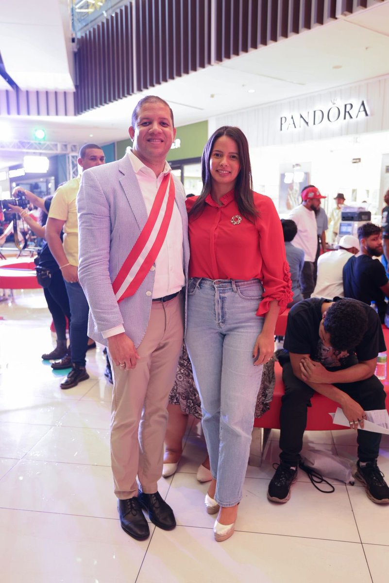 🩸💜 ¡La JPLD dice presente por la vida!

Encabezada por nuestra titular Carolina Wegmuller, la Juventud del PLD participó con orgullo en la 4ta Jornada de Donación de Sangre organizada por @red.donantesrd, una iniciativa que promueve la solidaridad y salva vidas.