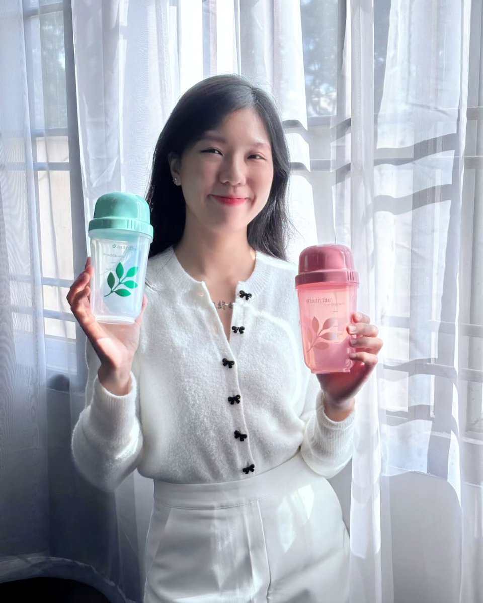 Amway's tweet image. DYK that #Nutrilite Shaker Bottles are unique to each Amway market?  Want to learn if you are able to get your own shaker bottle? Reach out to your local market! 

📸 Amway Business Owners Eur-angkoon Ja Metayapirom, hgphucdao, Montakan Alice Fuangsamruad and Queena Teo 
#Amway