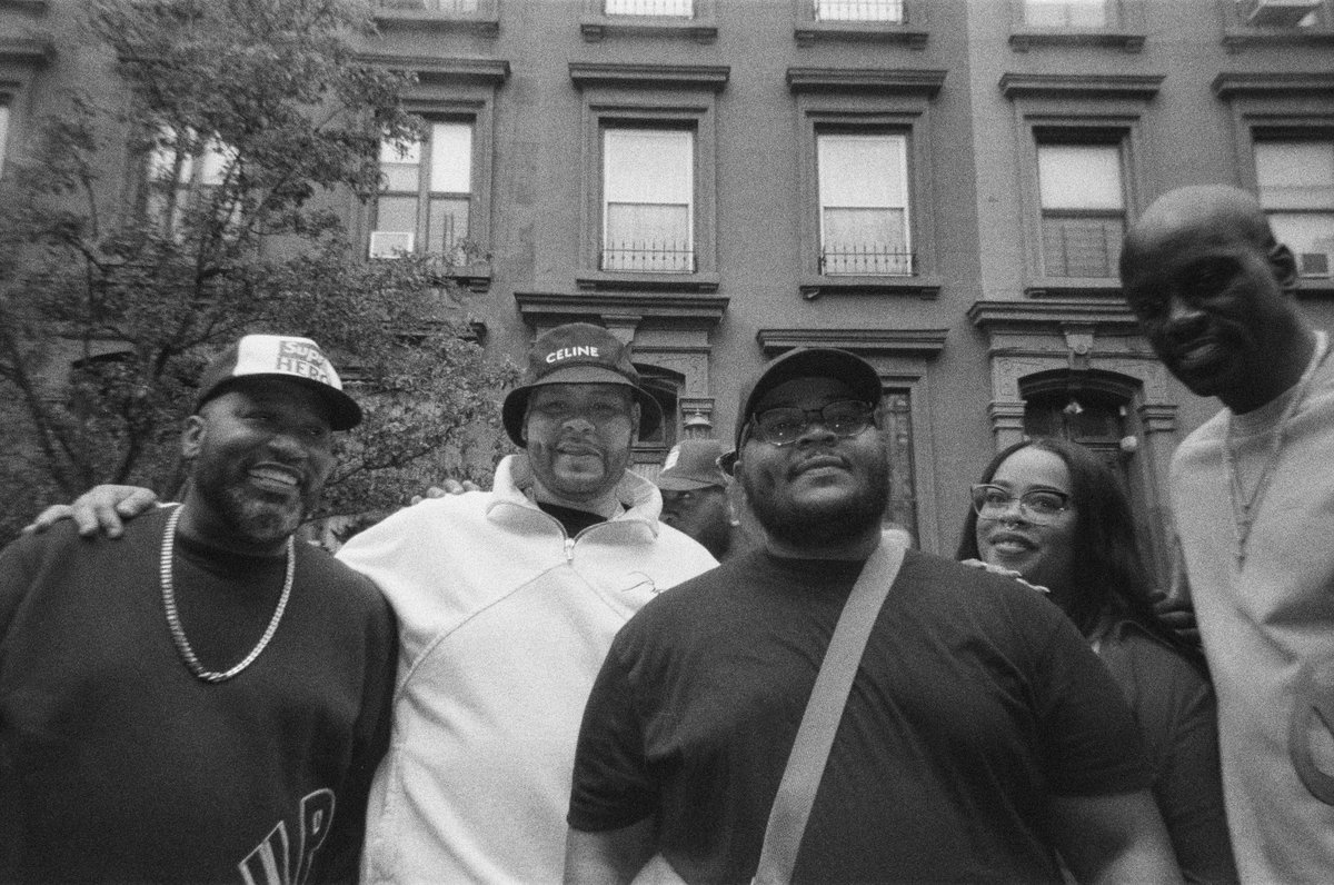 June 21, 2022 Harlem New York.
#bunb #fatjoe #nickdavis <a href="/HouseofFirst/">House of First</a> #nftnyc #nfts <a href="/paintedhouse/">paintedhouse</a>
My NFT collection debuts <a href="/opensea/">OpenSea</a> on June 21st.