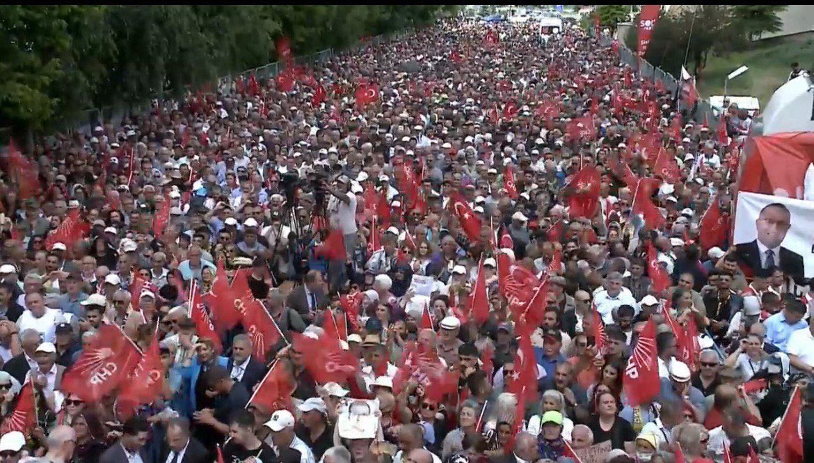 Bayburt kimsenin değil, milletin kalesidir.

#Bayburt