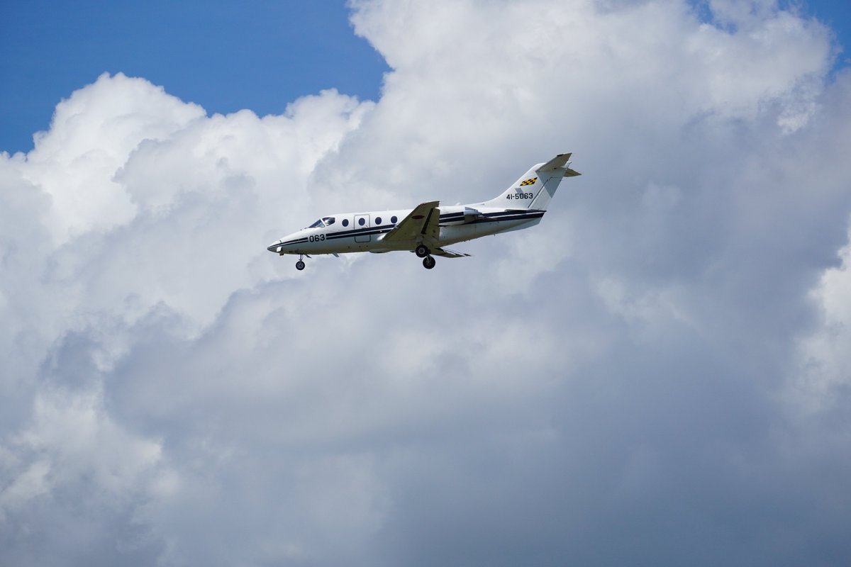 NJM4580's tweet photo. 過去写真より,T-400こと Hawker 400,元の名は三菱MU-300。
私たちのダイアモンド・・・
ダイアモンドは永遠の輝き。
#静浜基地 の機体, #百里基地 にて。
#T400 #Hawker400 #MU300 #航空自衛隊 https://t.co/IptFK2UMa0