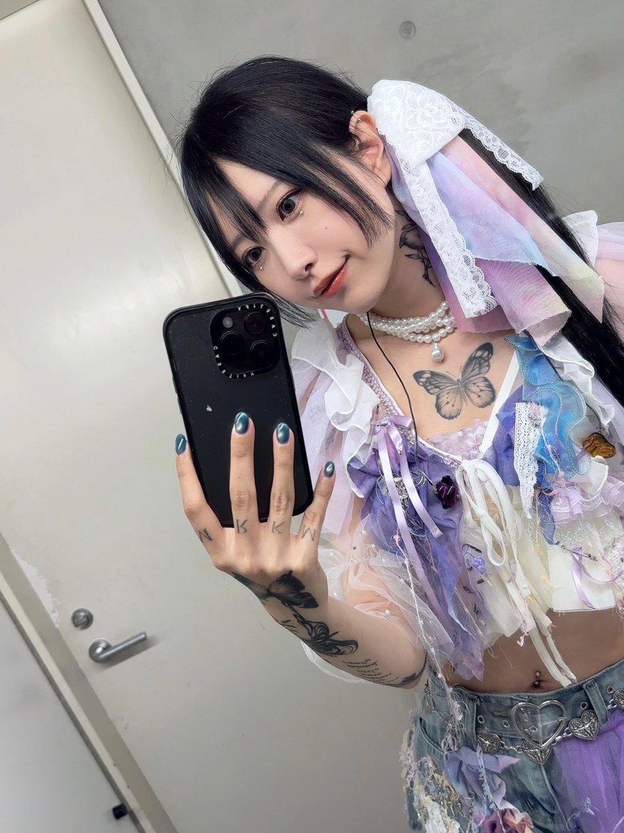 キルメルワンマンありがとうございました🐷🫶
新曲2回目にしてだいぶにゃんにゃん上手くなってるメル狂偉い！
次は21日ZERO FESTよろしくにゃん〜

#キルメル 
#KILLTMELTLAND