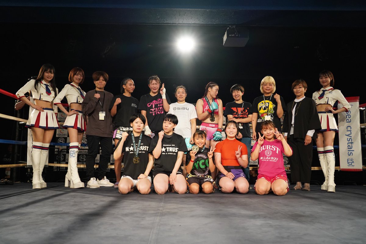 COLORS、終わってみれば白熱した試合の連続で面白かったです！期待を背負った若者、トップを狙いたい実力者、キッズ、ジュニアまでお疲れ様でした！

COLORS Vol.5 プロ修斗新宿FACE大会
#shooto0614 #COLORS
ツイキャス配信
twitcasting.tv/c:xshooto/shop…