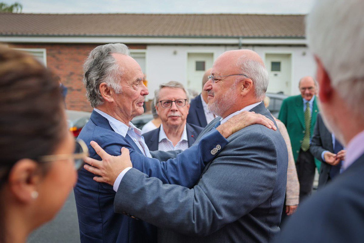 Damien Castelain tweet media