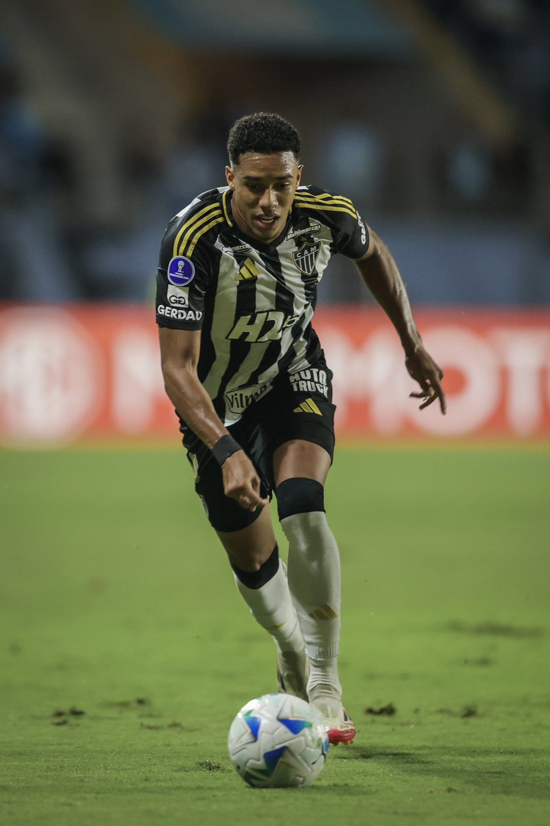O Atlético acertou o empréstimo do atacante Brahian Palacios, para o Al Wasl, dos Emirados Árabes, pelo período de um ano. 

O Galo receberá um valor pela transação, que inclui opção de compra com valor fixado.

Boa sorte, Palacios! 🇨🇴