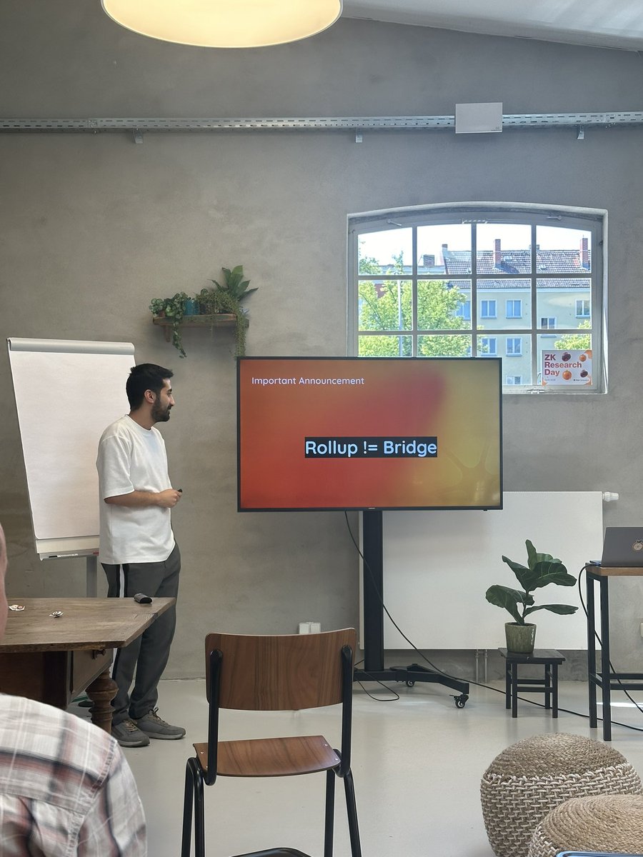 Live from ZK Research Day 👩‍🔬