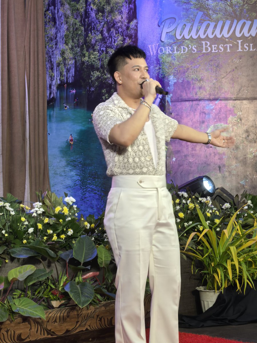 SPOTTED bilang bisita sa Awarding ceremony ng Isla Pelikula Yr.3 sa VJR Hall ng Capitol sina Film Director Zig Dulay, Pinoy Big Brother Alumni Rain Celmar, Jordan Andrews, Benedix Ramos at Gail Banawis