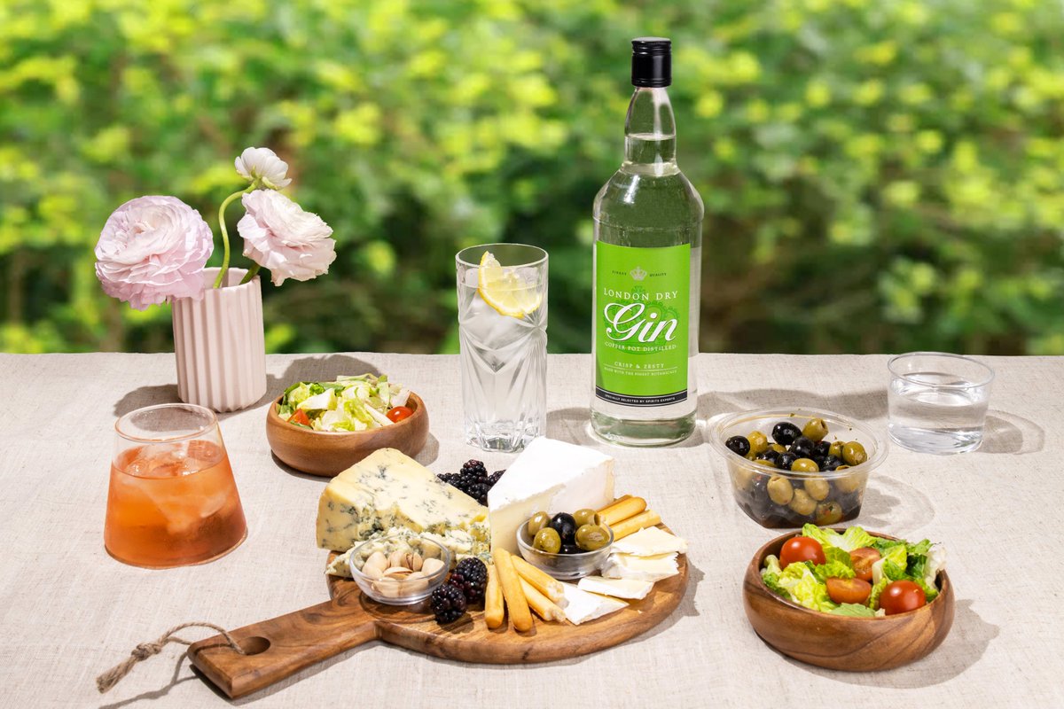 It’s World Gin Day! 🍸✨ We want to know… what’s your go-to gin cocktail? Classic G&amp;T, fruity bramble, or something with a twist? Drop your fave below and let the gin-spiration flow!

#WorldGinDay