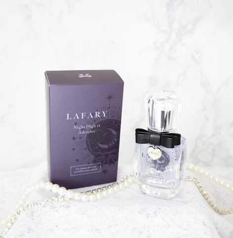 BOARD (@board_parfum) on Twitter photo ◤お知らせ◢
「ときめきを届けるかわいいの教科書」LAFARY(<a href="/lafary_jp/">LAFARY(ラファリー)</a> )より、BOARDがプロダクトサポートさせていただいた香水が好評発売中‼️
🎀とびきり可愛い午後3時🧁
『Afternoon Totalement Mignonne』
🌙愛らしい夜のきらめき✨
『Night High et Adorabie』
商品情報、ご購入はコチラ👇 ◤お知らせ◢
「ときめきを届けるかわいいの教科書」LAFARY(<a href="/lafary_jp/">LAFARY(ラファリー)</a> )より、BOARDがプロダクトサポートさせていただいた香水が好評発売中‼️
🎀とびきり可愛い午後3時🧁
『Afternoon Totalement Mignonne』
🌙愛らしい夜のきらめき✨
『Night High et Adorabie』
商品情報、ご購入はコチラ👇