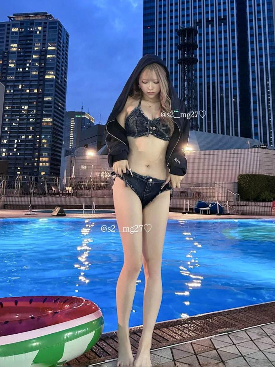 身長175cm（時々190cm）、股下は83cm、
千鳥の大吾さんとAMEMIYAさんに「おっきカワイイ」と言われTikTok再生数150万回突破したぎゃるです。‼️💖‼️💖‼️💖

長所は座高がみんなと変わらないこと、大きい口を開けて笑うとこ、いい匂いがするとこ、愛嬌です

⬇️インスタ
instagram.com/p/DKwiipITjRr/…
