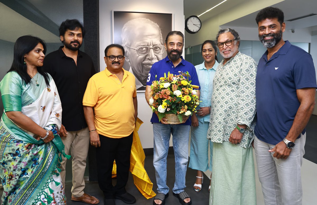 nadigarsangam pr news (@siaaprnews) on Twitter photo கமல்ஹாசன் அவர்கள் மாநிலங்களவைக்கு உறுப்பினராக தேர்வு செய்யப்பட்டதற்கு தென்னிந்திய நடிகர் சங்கம் வாழ்த்து!
#kamalhaasan #KamalHaasanMP
#NadigarSangam #ns #siaa
<a href="/actornasser/">Nasser</a> <a href="/VishalKOfficial/">Vishal</a> <a href="/Karthi_Offl/">Karthi</a> <a href="/PoochiMurugan/">Poochi Murugan</a>
<a href="/karunaasethu/">Karunaas</a>
<a href="/johnsoncinepro/">Johnson PRO</a> கமல்ஹாசன் அவர்கள் மாநிலங்களவைக்கு உறுப்பினராக தேர்வு செய்யப்பட்டதற்கு தென்னிந்திய நடிகர் சங்கம் வாழ்த்து!
#kamalhaasan #KamalHaasanMP
#NadigarSangam #ns #siaa
<a href="/actornasser/">Nasser</a> <a href="/VishalKOfficial/">Vishal</a> <a href="/Karthi_Offl/">Karthi</a> <a href="/PoochiMurugan/">Poochi Murugan</a>
<a href="/karunaasethu/">Karunaas</a>
<a href="/johnsoncinepro/">Johnson PRO</a>