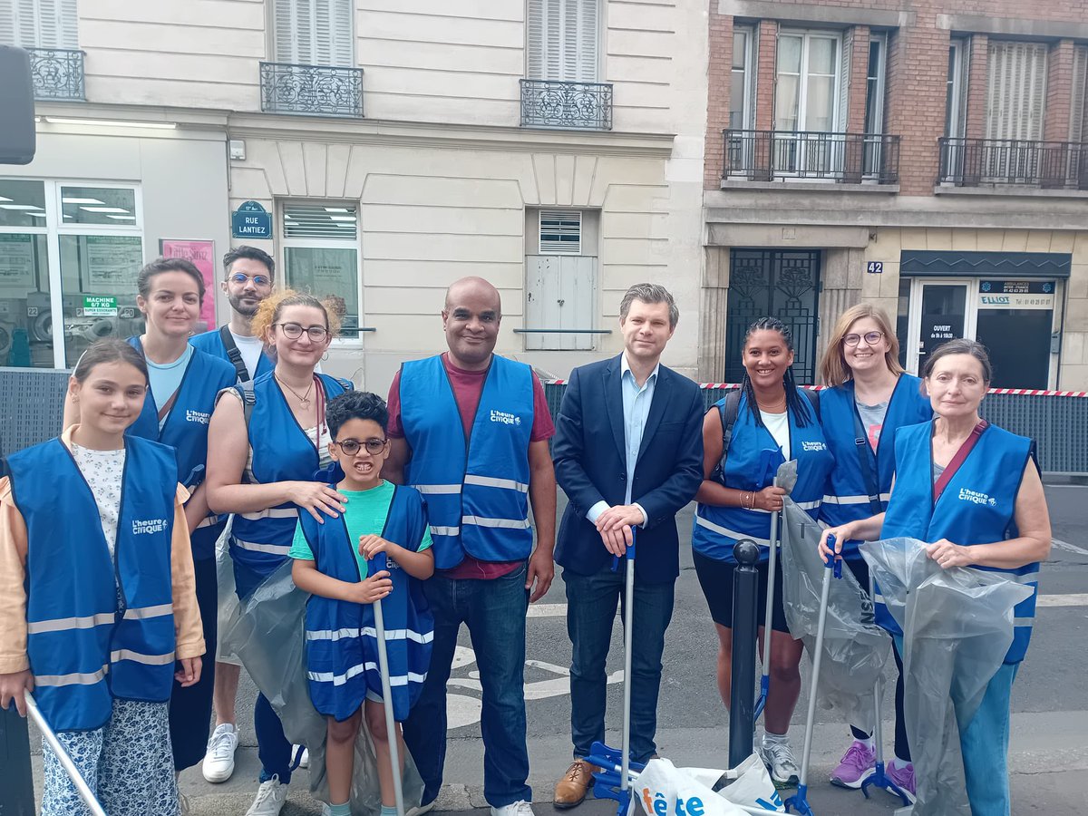 Hugues Charpentier (@h_charp) on Twitter photo 🧹 Merci aux volontaires de l’<a href="/HeureCivique/">L’Heure Civique</a>, mobilisés ce matin dans le quartier des #Epinettes pour un nettoyage citoyen 👏
L’occasion de rappeler que la propreté du quotidien concerne chacun d’entre nous ! 🧹 Merci aux volontaires de l’<a href="/HeureCivique/">L’Heure Civique</a>, mobilisés ce matin dans le quartier des #Epinettes pour un nettoyage citoyen 👏
L’occasion de rappeler que la propreté du quotidien concerne chacun d’entre nous !