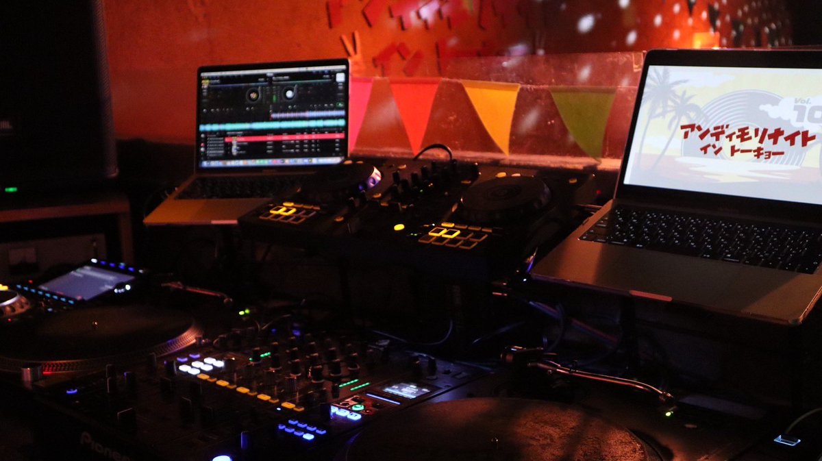 【🎁プレゼント🎁】

アンディモリナイトVol.10から
1ヶ月が経ちました🫣ﾊﾔｲ

実は先日、来場者特典として
ご予約時に登録のアドレスに
当日の写真と動画をお届けしております📸

そして本日、もう一通メールを送りました！
是非アクセスして、余韻に浸ってください🥳❤️‍🔥

あっこ、チコ、マコ