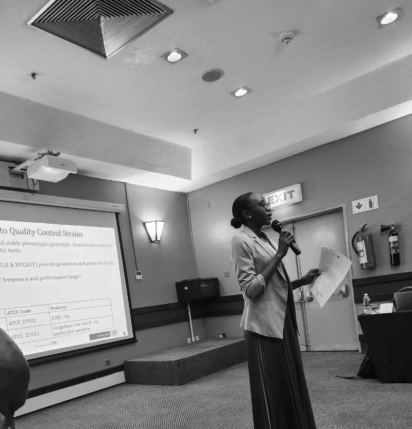 Just completed training in Advanced Pathogen ID from Bloodstream Infections with a focus on Genomic Sequencing, a game-changer for timely diagnosis &amp; AMR response.
#AfricaCDC #IGS #AMR #HealthEquity #Zimbabwe #Genomics #BSI