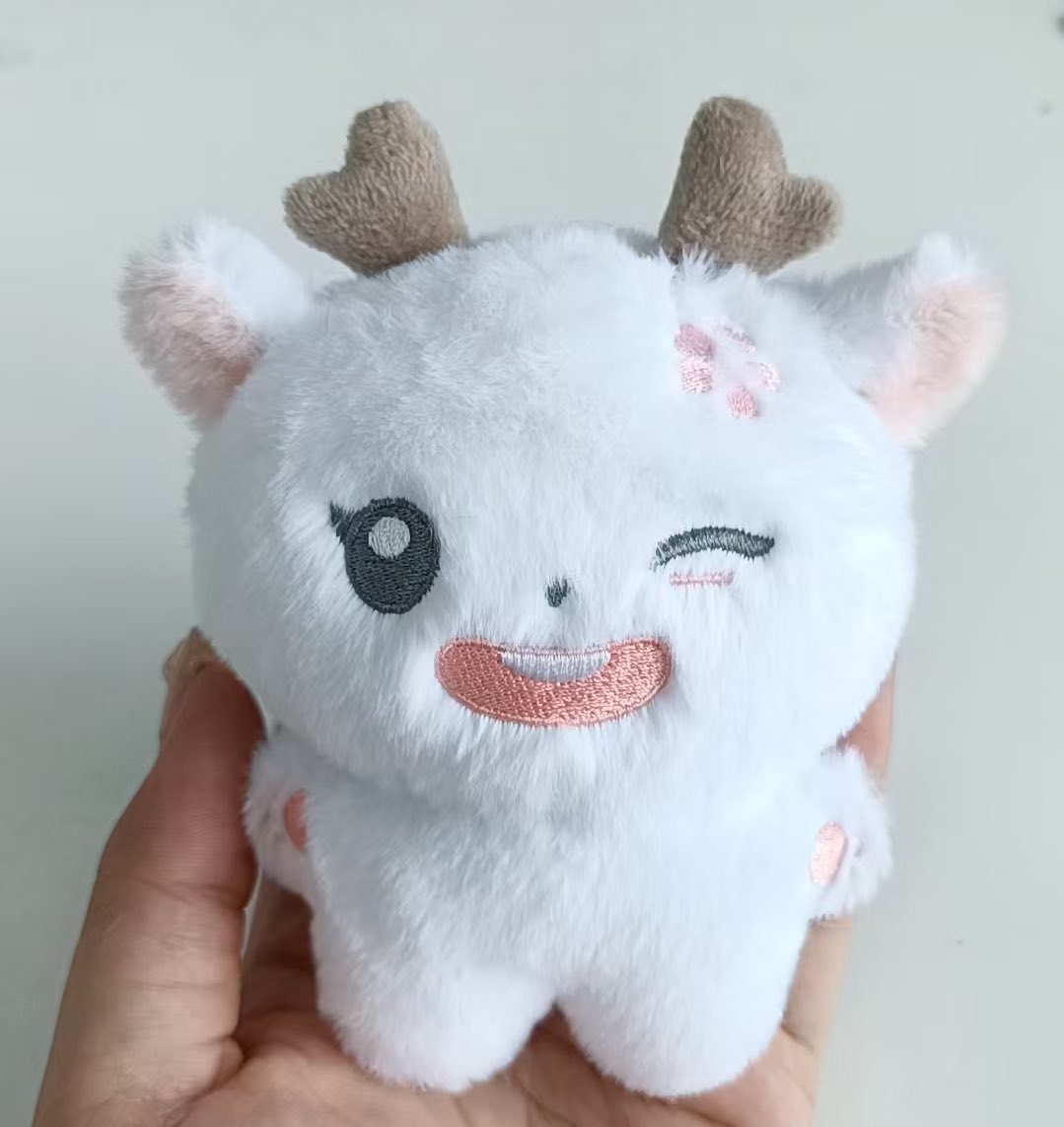 3차 샘플 나왔습니다🧸

혹시 어디 좀더 수정하면 좋겠어 라는 의견이 있으시면 디엠이나 스핀으로 편하게 말씀하세요..!!