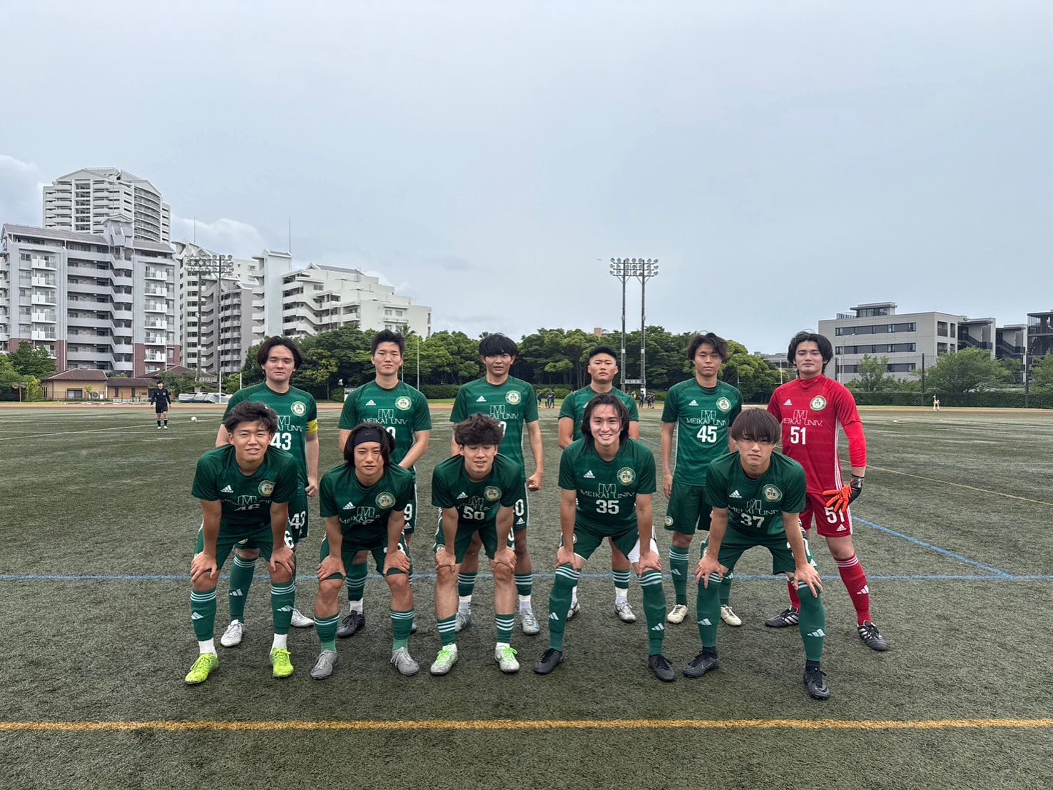 明海大学体育会系サッカー部 移動着 上下セット 選手支給品