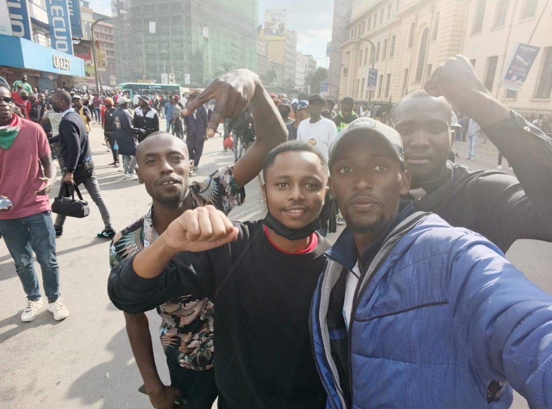 Beatrice Waithera 🧚🏾♂️✊🏾🇰🇪 #VirtualGuerrilla (@bettiewashiro) on Twitter photo 1. Julius Kamau <a href="/Juliuskamau21/">Julius Kamau</a>
2. Billy Mwangi - <a href="/MwangiHub/">Billy Mwangi</a>
3. Man Kuyo. - <a href="/RevoltMankuyio/">Revolutionary Mankuyio</a>
Pass by and say hello to these Patriots.
Nawatumia za Chai leo. I don't think i have appreciated them enough for their Patriotism
#June25th #RejectFinanceBill2025 #JusticeForAlbertOjwang 1. Julius Kamau <a href="/Juliuskamau21/">Julius Kamau</a>
2. Billy Mwangi - <a href="/MwangiHub/">Billy Mwangi</a>
3. Man Kuyo. - <a href="/RevoltMankuyio/">Revolutionary Mankuyio</a>
Pass by and say hello to these Patriots.
Nawatumia za Chai leo. I don't think i have appreciated them enough for their Patriotism
#June25th #RejectFinanceBill2025 #JusticeForAlbertOjwang