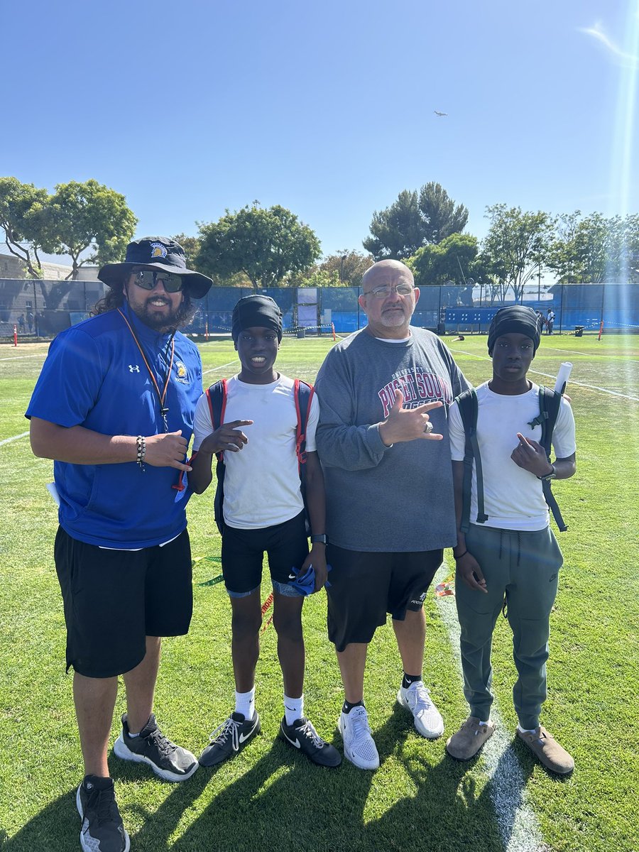 FelixAkah1 (@felixakah) on Twitter photo Had a phenomenal performance at the San Jose South Bay Showcase, and Great conversation with Coaches. Thank you to all the coaches that took the time out to speak to me!
<a href="/CoachLapuaho/">Coach Al</a> <a href="/GarrettWolfe11/">Garrett Wolfe</a> <a href="/ken_niumatalolo/">Ken Niumatalolo</a> <a href="/LOGGER_LBCOACH/">UPS Loggers Coach Jeff Schmidt</a> <a href="/CoachCarskie/">David Carskie 🪓</a>
<a href="/JacksonMoore247/">Jackson Moore</a> Had a phenomenal performance at the San Jose South Bay Showcase, and Great conversation with Coaches. Thank you to all the coaches that took the time out to speak to me!
<a href="/CoachLapuaho/">Coach Al</a> <a href="/GarrettWolfe11/">Garrett Wolfe</a> <a href="/ken_niumatalolo/">Ken Niumatalolo</a> <a href="/LOGGER_LBCOACH/">UPS Loggers Coach Jeff Schmidt</a> <a href="/CoachCarskie/">David Carskie 🪓</a>
<a href="/JacksonMoore247/">Jackson Moore</a>