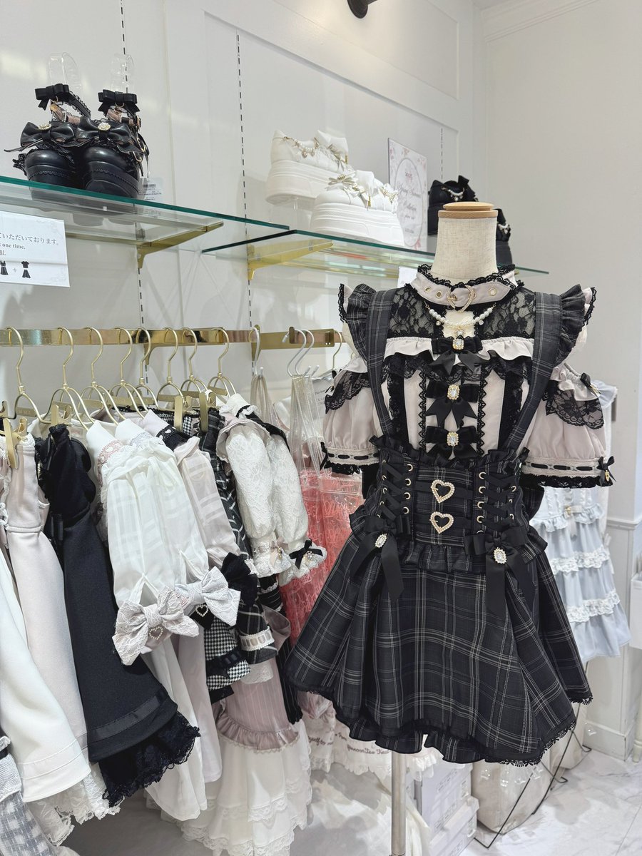 リズリサまとめ売り LIZ LISA on X: 