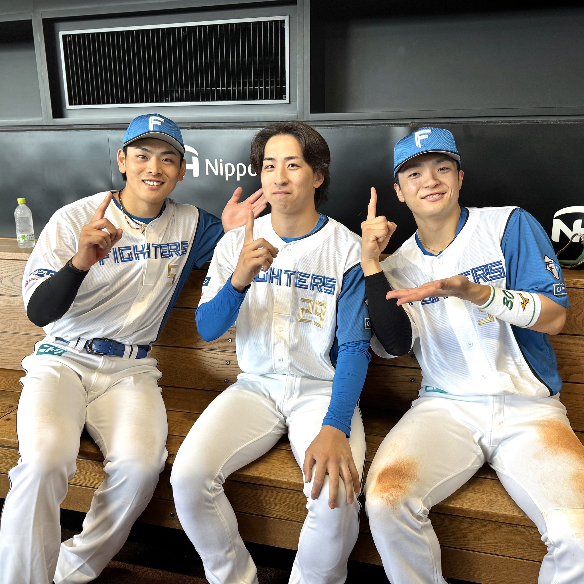 ◾️ファイターズ 推しペアクッション 郡司裕也 野村佑希 - メルカリ