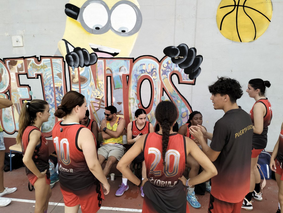 BoryaMM's tweet photo. Partidazo para disfrutar
Junior Femenino Avance Deportivo 🆚 IES Pablo Picasso

Los dos equipos dándolo todo💪🏻

@CDJPuertaOscura
#TorneoPO2025
#CDPO13.0
#EternoJuanky
#SiempreJuntos https://t.co/rMNVAjrNHn