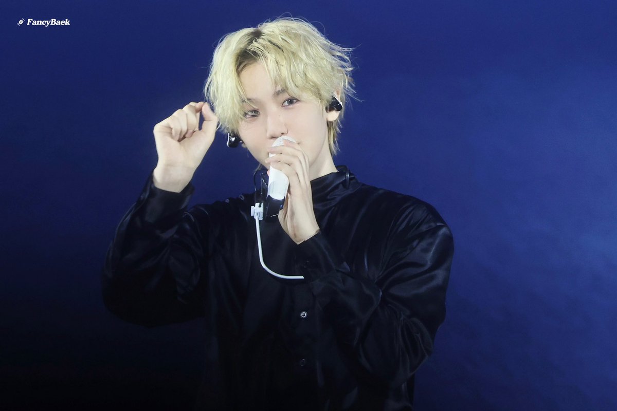 FancyBaek tweet media