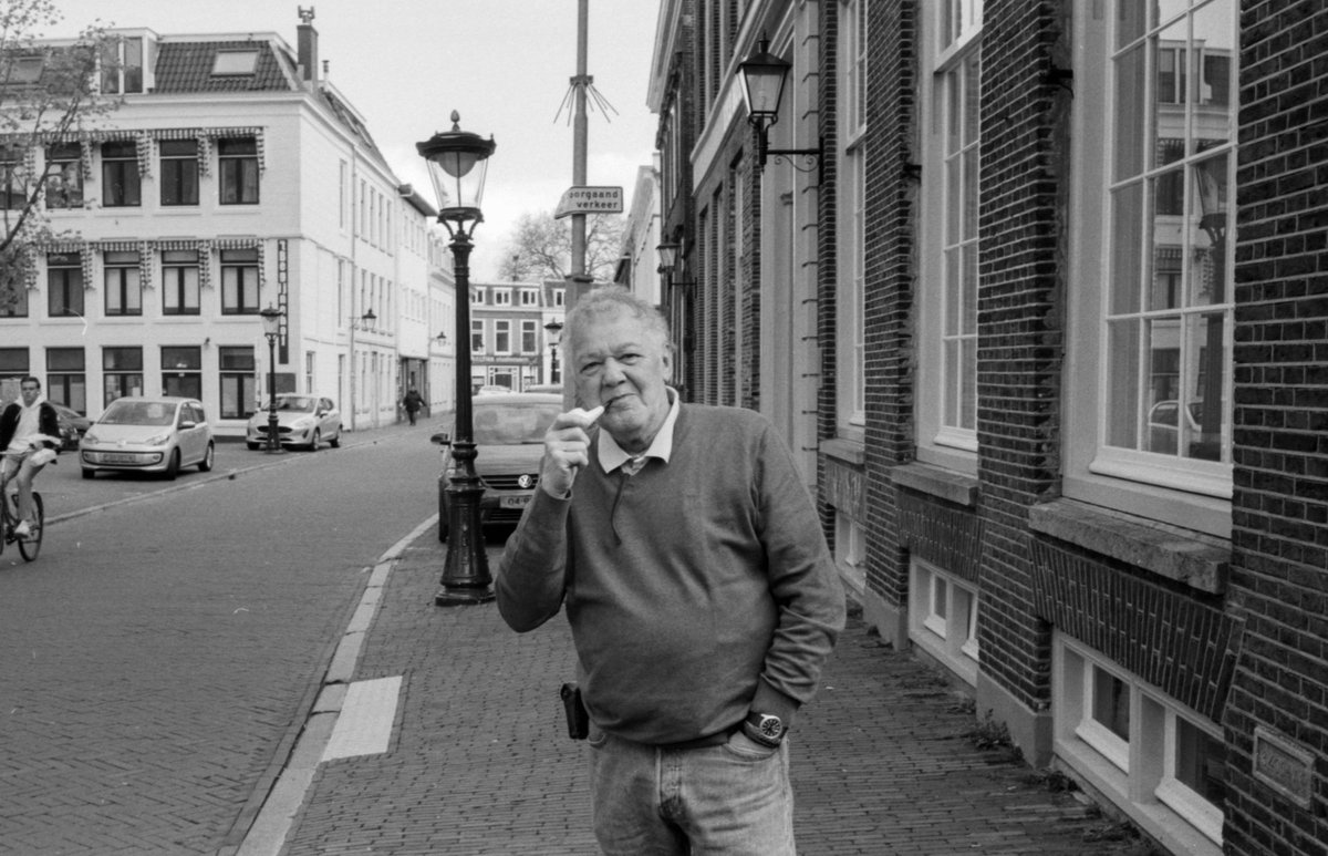 Man smoking a pipe, Utrecht 2025 #35mm #streetphotography