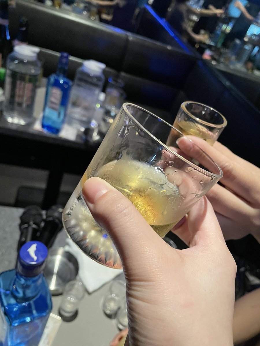 昨日、非番だが誕生日頑張りすぎた結果
僕Failinis遅刻します
許してくれたねむちゃんに大感謝🙏✨
ゆっくりご飯食べて向かうぞん