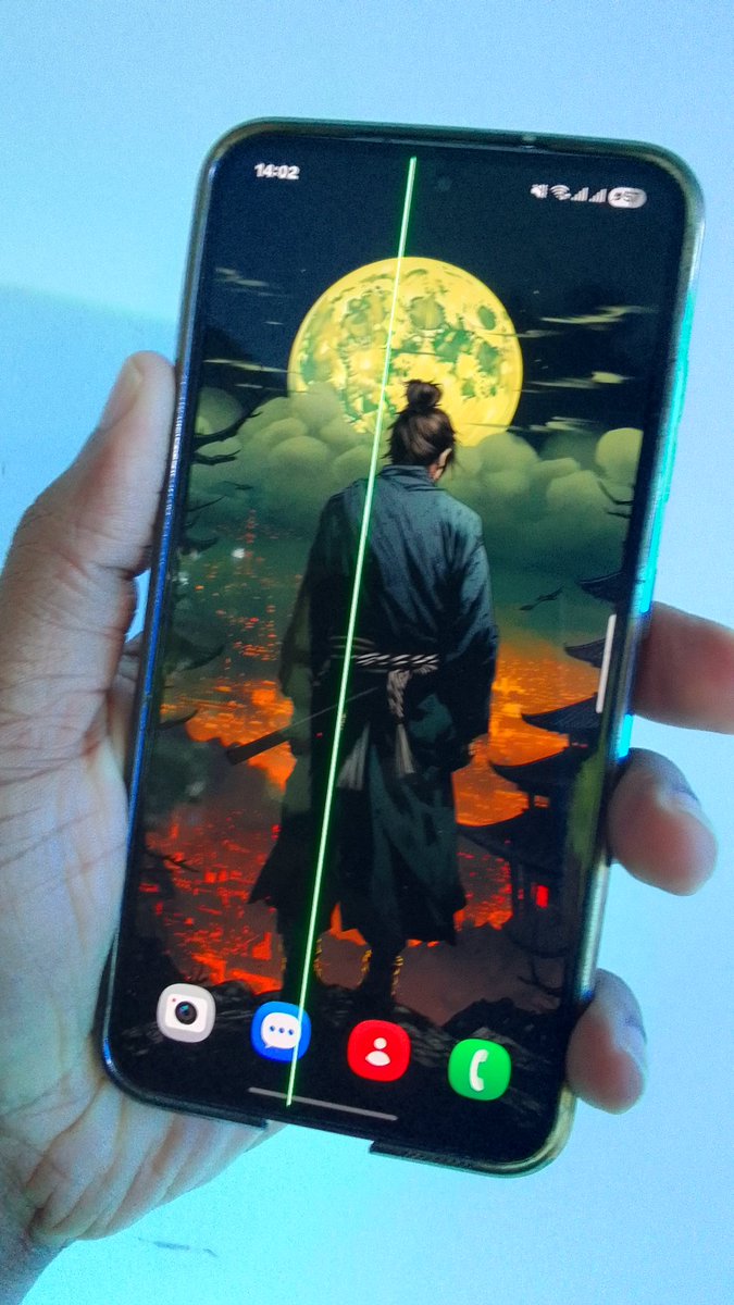 rhul_er's tweet image. After the latest software update on my Samsung S23, a green line appeared on the screen. It wasn’t there before. I reached out to the service centre &amp;amp; toll-free no: but got no proper response. Please treat this as urgent and provide a solution.
#pinklineissue #s23issue
#Samsung