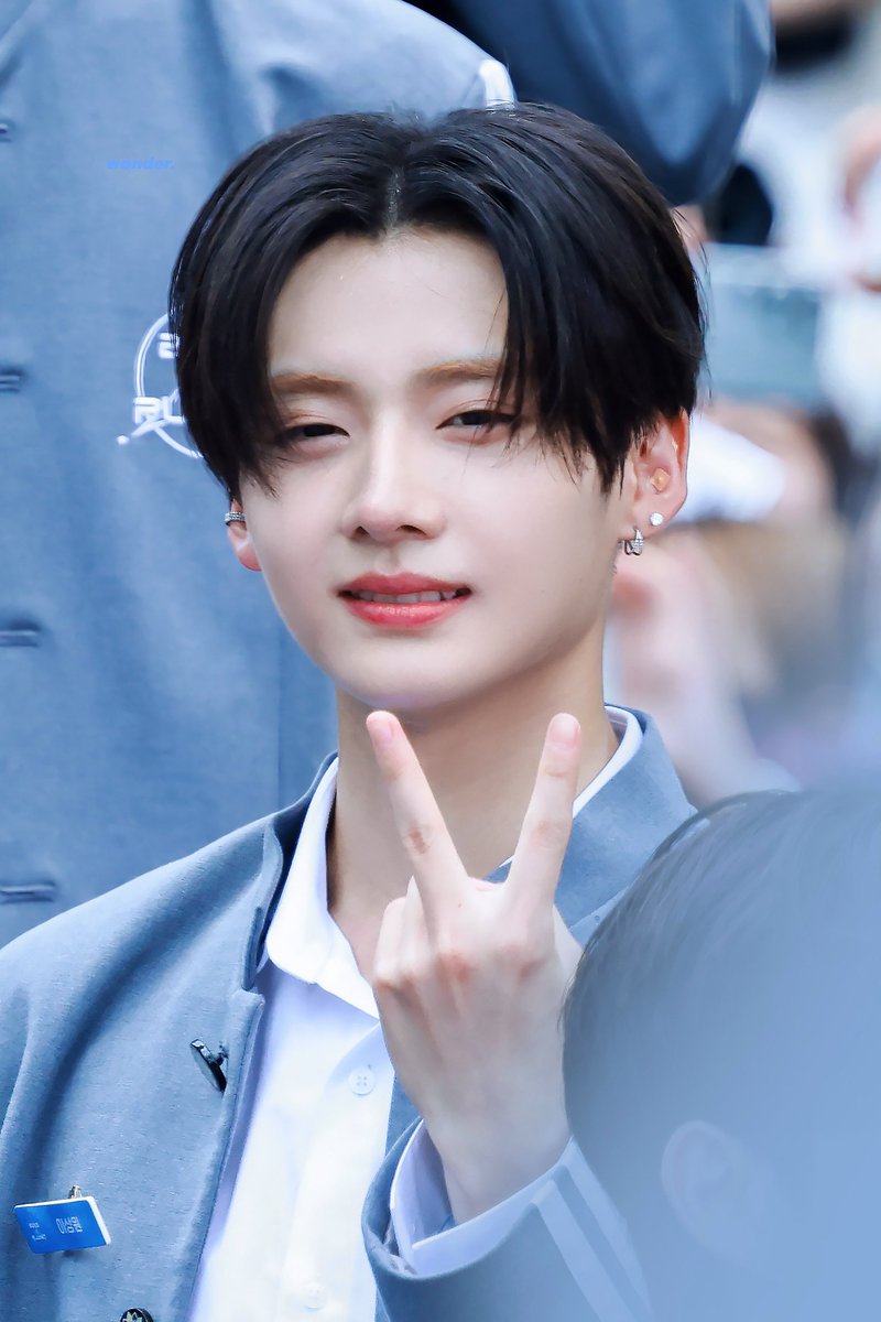 𝐖𝐨𝐧𝐝𝐞𝐫. tweet media