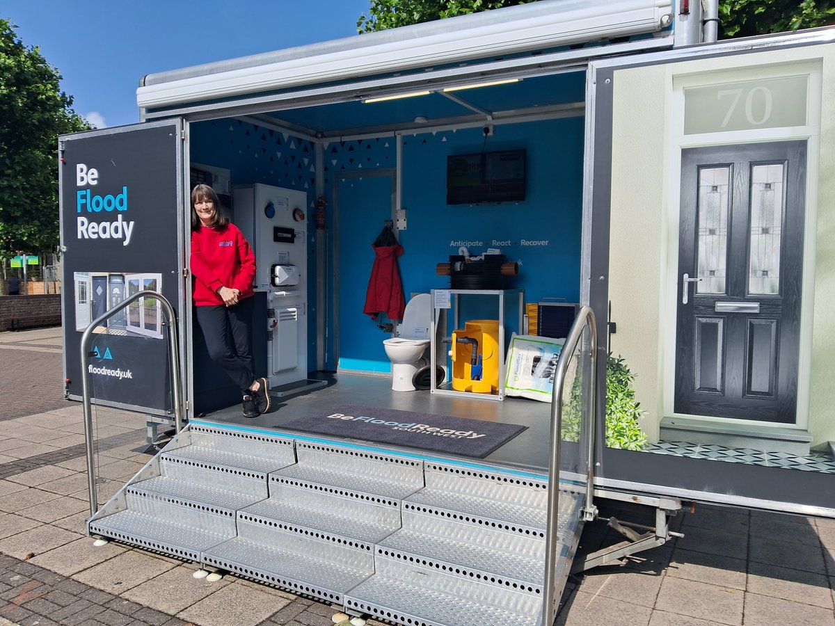 floodmary's tweet image. In #Nailsea today with the #floodpod.
Do drop by if you are worried about your #floodrisk