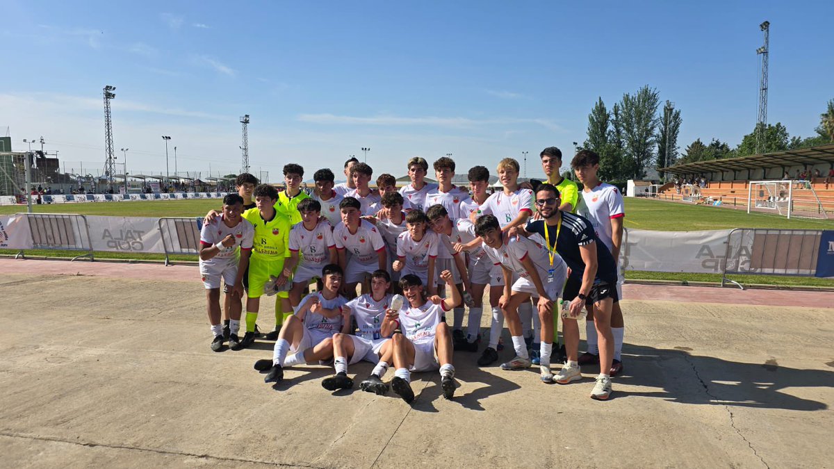 ef_adllerenense's tweet photo. 🏆 La andadura de nuestros cadetes en la Tala Cup ha comenzado con victoria por 1-0 ante el Azuaga A.

🗓️ Siguiente partido contra el Mérida A.

💪 ¡Vamos chicos!

#EscuelaADLlerenense #TalaCup https://t.co/4ZQVtVb19Q