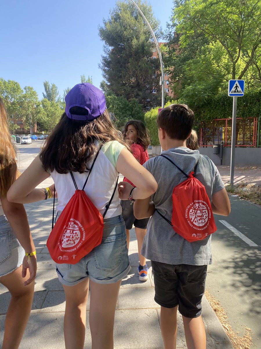 InfànciaAdolescència🍉 tweet media