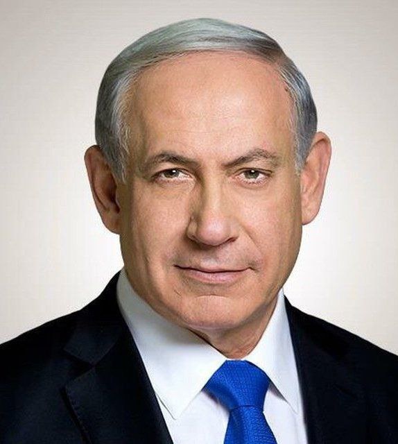 یه جمله اگه میخواستی به بی بی بگی چی بهش میگفتی ؟
من میگم «عشق های قبل تو سوتفاهم بود»