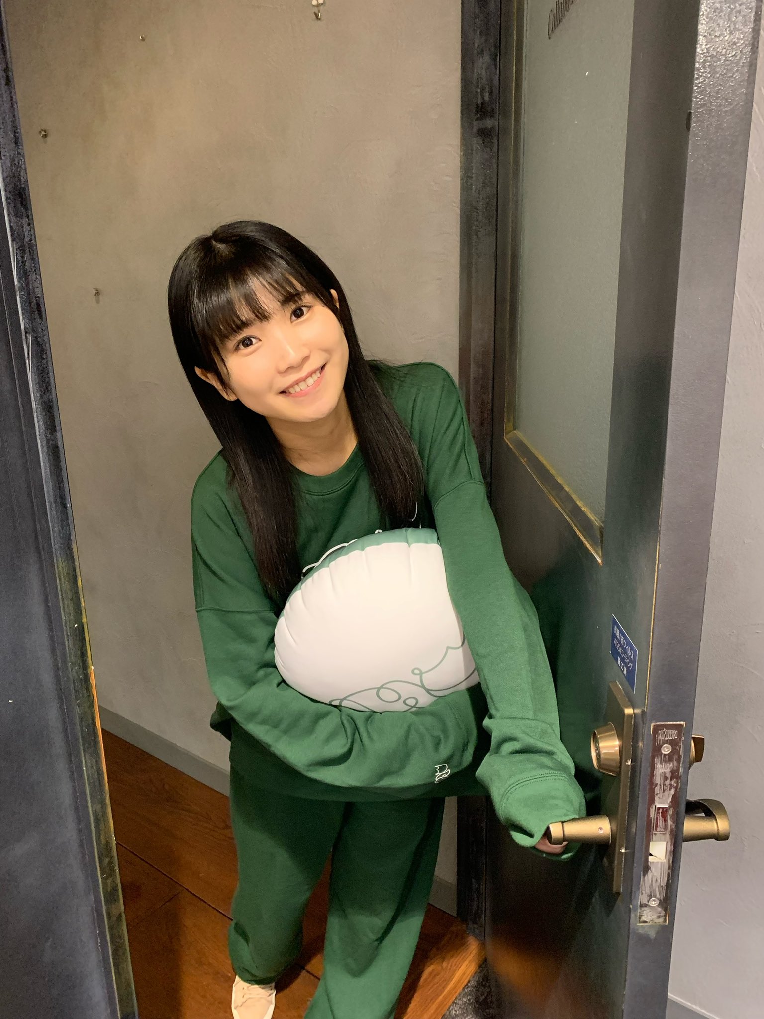 22/7 SHIROSAI トレーナー ナナニジ 西條和 白沢かなえ 22／7西條和・白沢かなえ・河瀬詩インタビュー！5thシングル