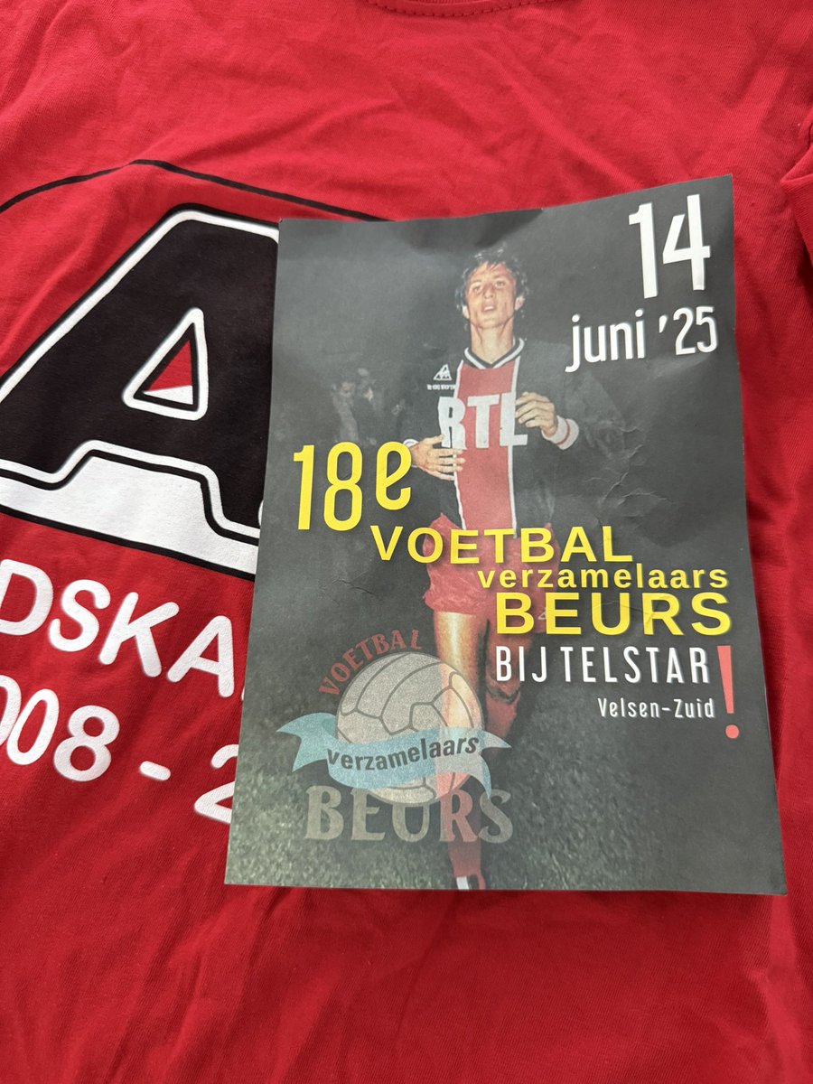 Een voetbalverzamelaarsbeurs bij <a href="/telstar1963nv/">Telstar 🦁</a> 

De grasmat is er nog niet maar dat komt vast goed ⚽️💪🏻