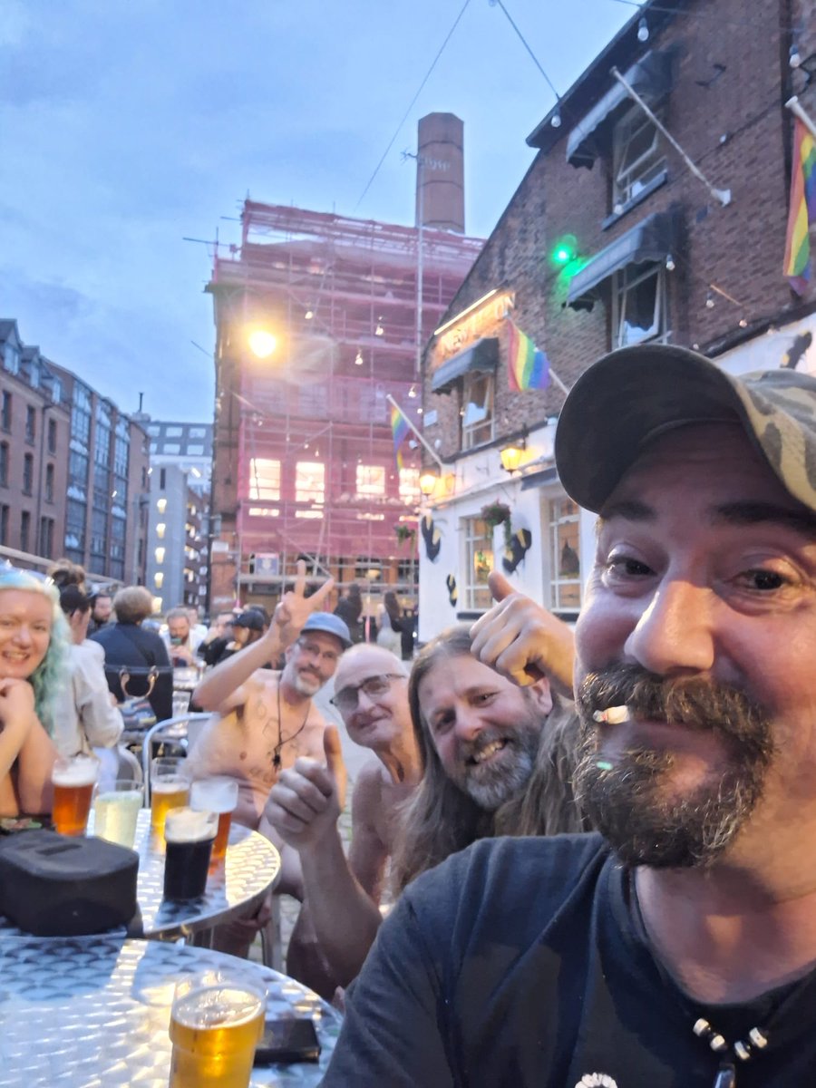 Thanks again to everyone who came last night to #Manchester #WNBR it was a cracking night!
Special thanks to all those who helped organise the ride <a href="/freewilders/">Freewilders</a> for their great tunes &amp; all the Marshalls who kept us safe!